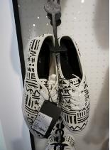 100人民币在台湾买什么,100元人民币去台湾可以买什么东西