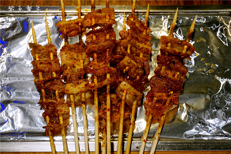 木屋烧烤pk冰城串吧,冰城串吧烤鸡肉