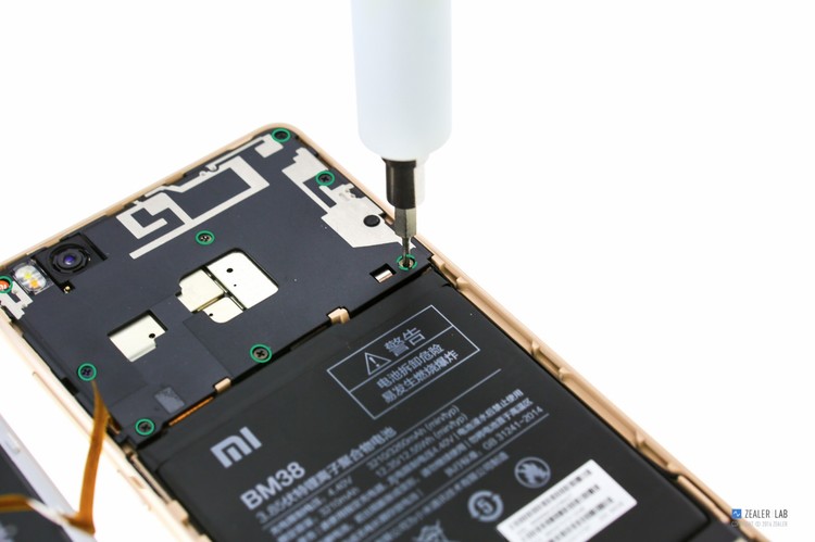 拆解小米手机,小米4s手机拆解