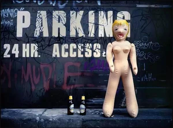 酒店枕头中间有个洞是做什么用的,酒店客房枕头都有哪些