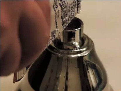 隔壁的他们愚人节竟然这样玩，吓得我瓜子都掉了...