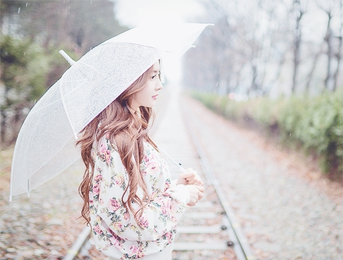 第一次见面怎么聊天比较合适,第一次见面怎么聊天不冷场