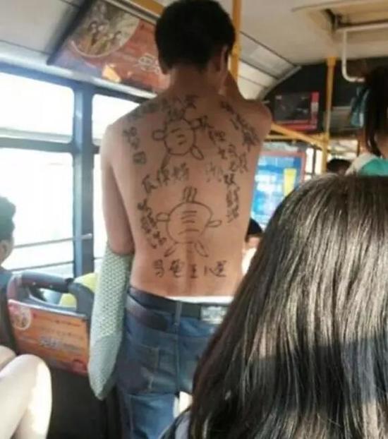 偷东西逃跑的搞笑图片,偷东西被发现的搞笑图片