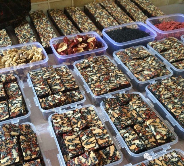 台州美食糯米鸡蛋麻糕,阿胶糕手工美食