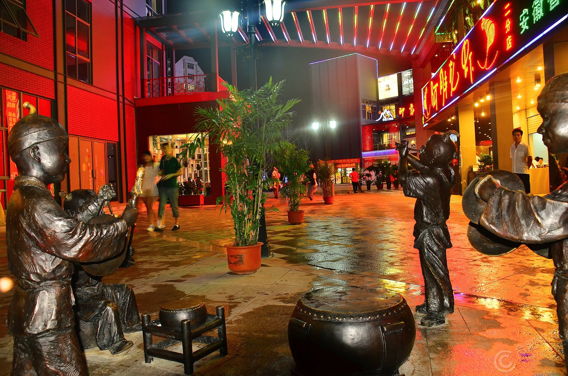 赛+品+赏+玩+吃=第十届“春色滨湖”旅游文化节