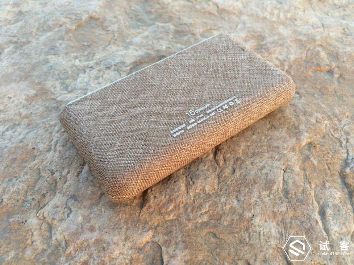 试用报告|外表淳朴、内心狂热——乐泡淳麻版移动电源体验！