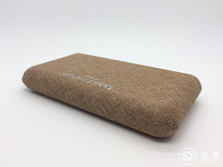 试用报告|外表淳朴、内心狂热——乐泡淳麻版移动电源体验！