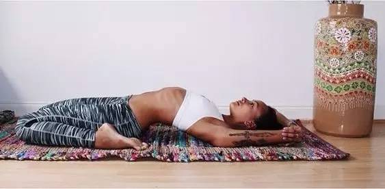 瑜伽恢复糖尿病足,瑜伽治疗糖尿病的体式视频