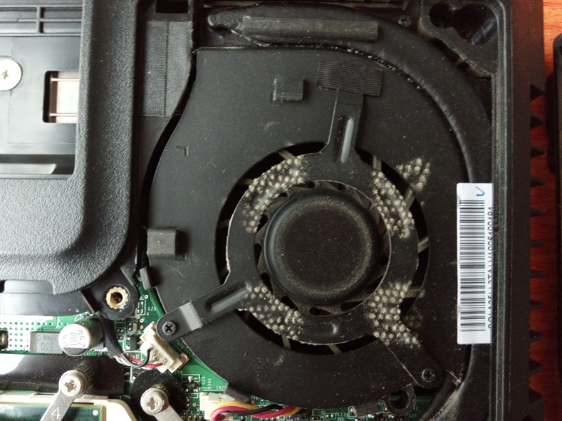 笔记本电脑怎么清理灰尘换硅脂,笔记本电脑清灰换硅脂教程