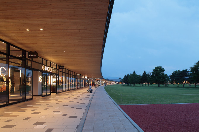 奥特莱斯奢侈品攻略,东京哪个奥特莱斯奢侈品牌多