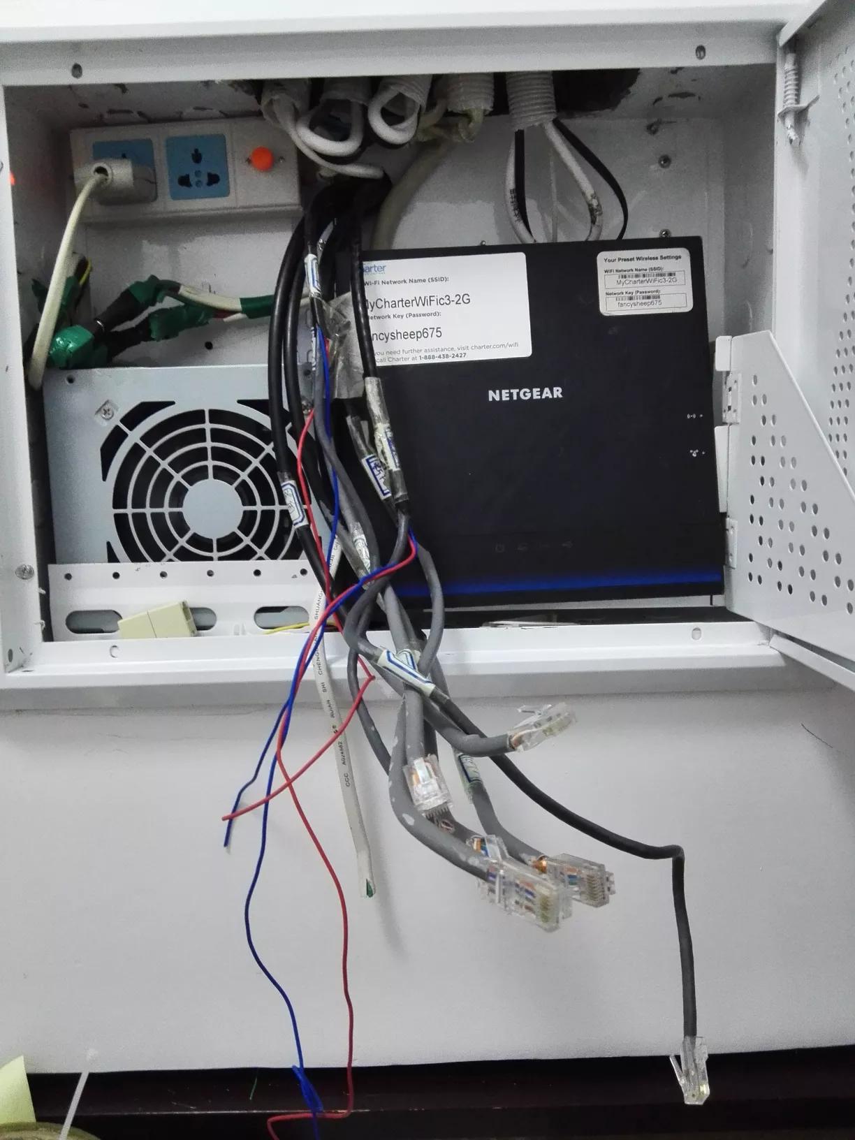 弱电箱太小放不进路由器怎么办,路由器太大了装不进弱电箱