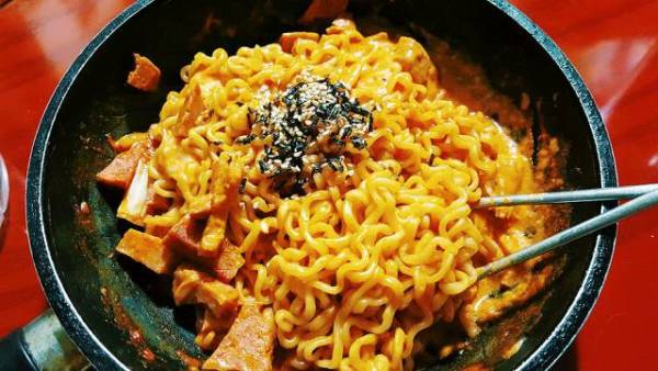 好吃到停不下来的淘宝爆款零食,淘宝好吃零食排行榜