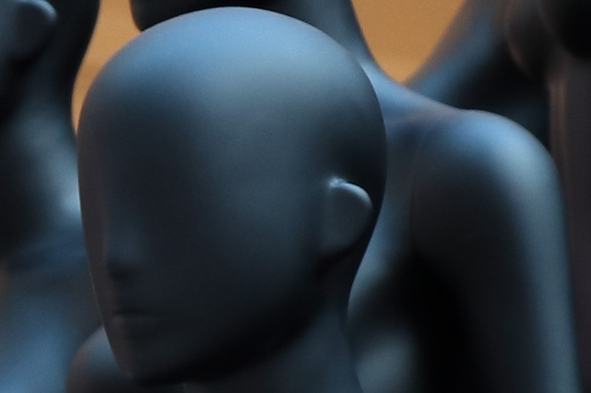 佳能eos1dxmarkiii,佳能eos77d相机使用效果怎么样