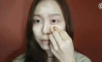 「FLACOO芙兰珂」初秋最chic眼影组合，唐嫣和baby亲自示范！