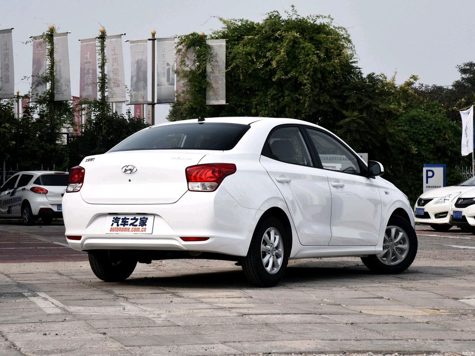 全新瑞纳二手车价格,全新现代瑞纳落地价