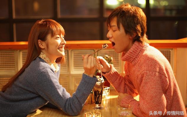 别再送鲜花了,约会必吃零食大盘点,让她对你的爱停不下来!