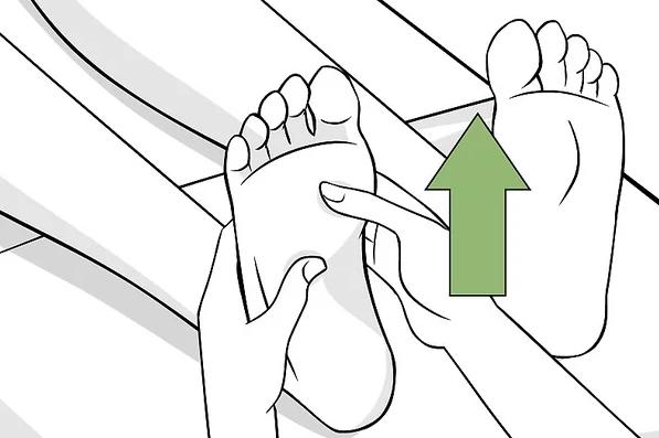 自己在家按摩脚底手法教程完整版,脚底按摩怎么学