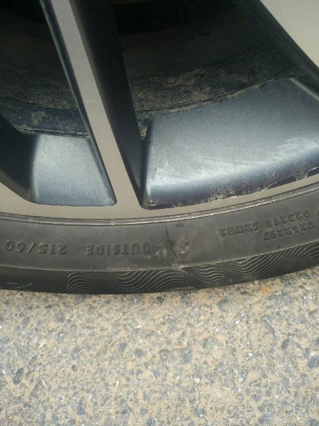 宝骏560主驾驶室玻璃异响,宝骏560底盘咯噔咯噔异响