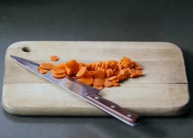 菜刀用久了越来越钝？学会这些小技巧，马上变得锋利无比十分实用