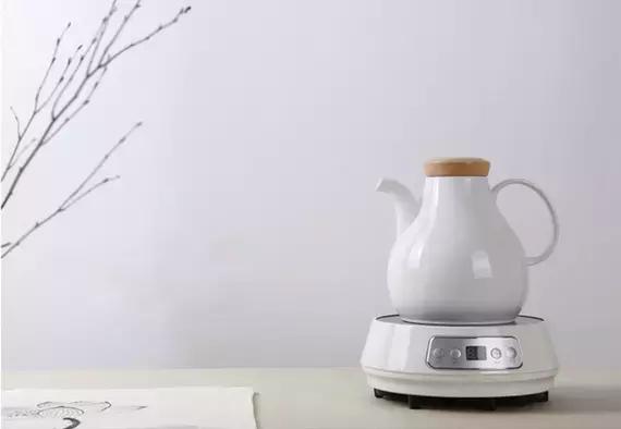 还在喝矿泉水?电热水壶给你健康的饮水生活