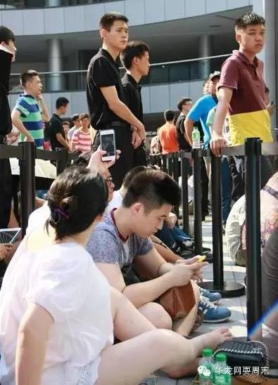 NMD，为了她，你们居然通宵在北城天街排队！