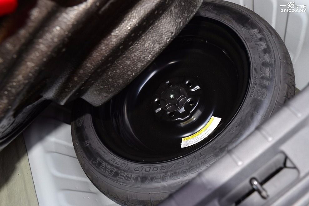 年轻人新款车型,日产全新一代西玛试驾