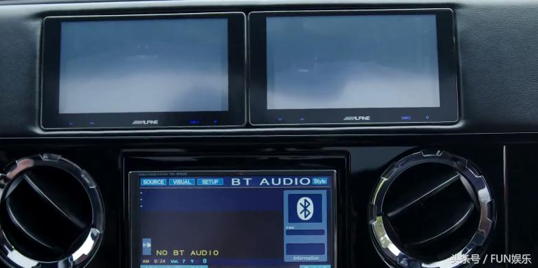 价值2000万防爆防弹的全球限量版豪车内饰,还可以玩ps3游戏