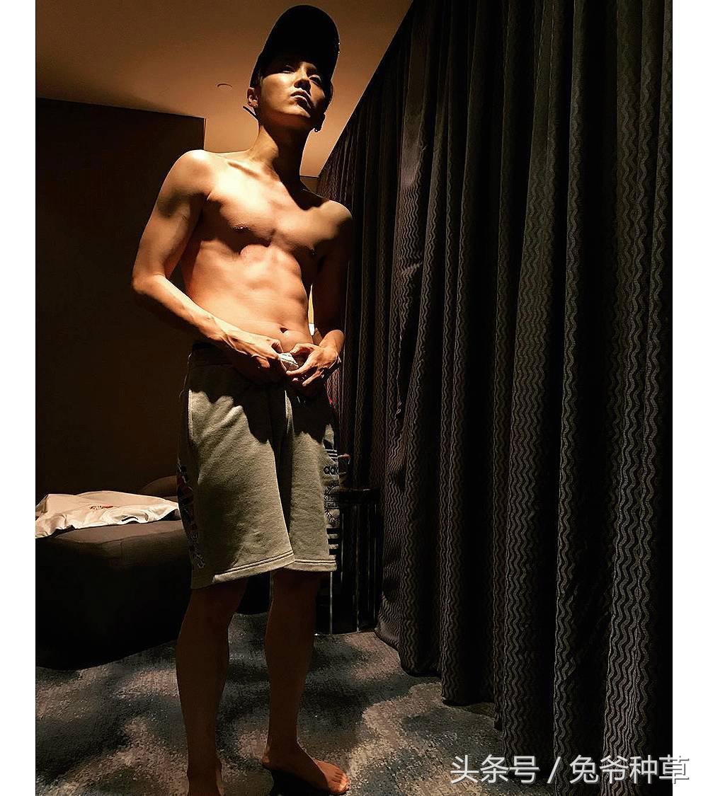 鹿晗给关晓彤买的表,鹿晗买一万二千颗宝石做的手表