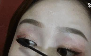 「FLACOO芙兰珂」初秋最chic眼影组合，唐嫣和baby亲自示范！