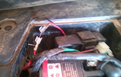 摩托车电瓶保险丝烧了会怎么样,摩托车保险丝烧掉了还能启动吗