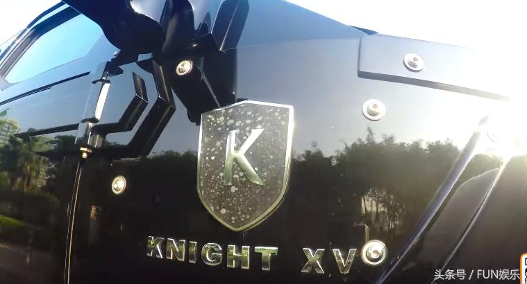 价值2000万防爆防弹的全球限量版豪车内饰,还可以玩ps3游戏