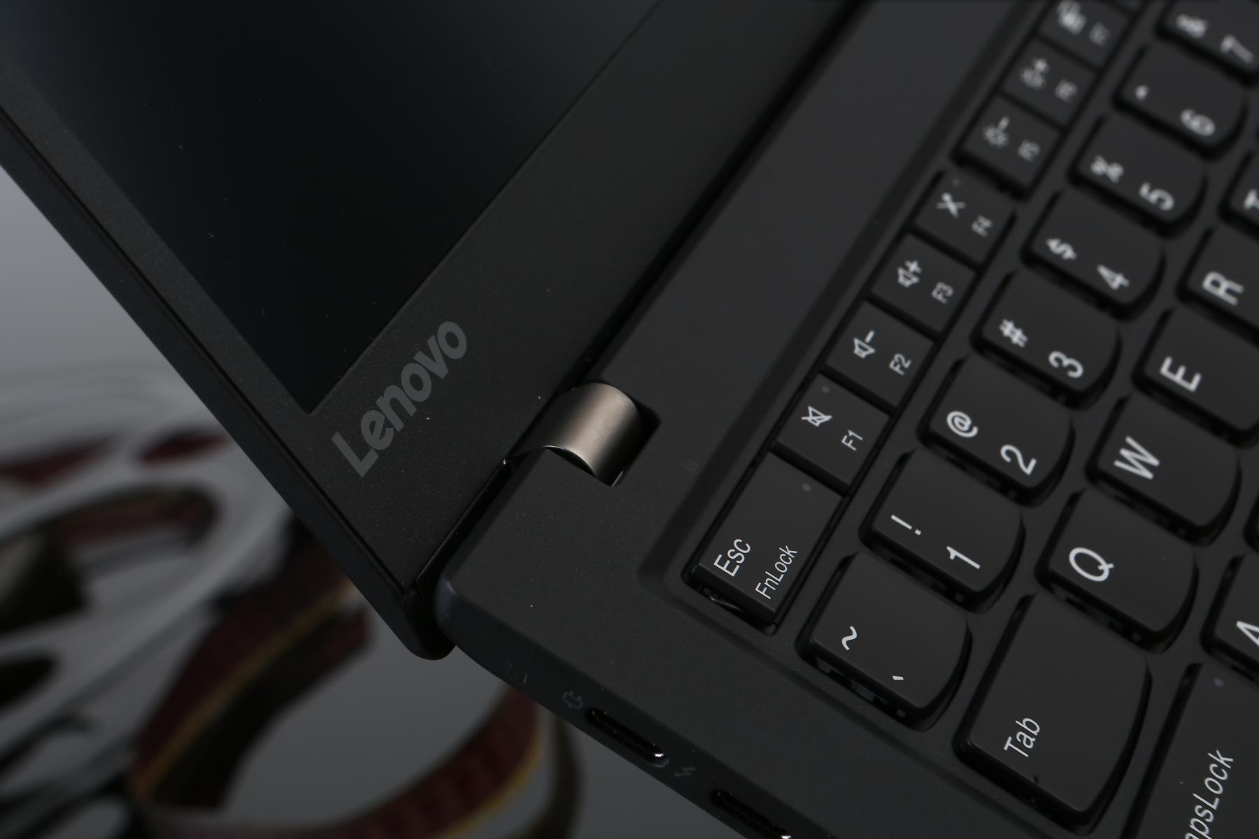 thinkpad巅峰之作x1carbon 2018款 (2017款thinkpad x1carbon使用体验)