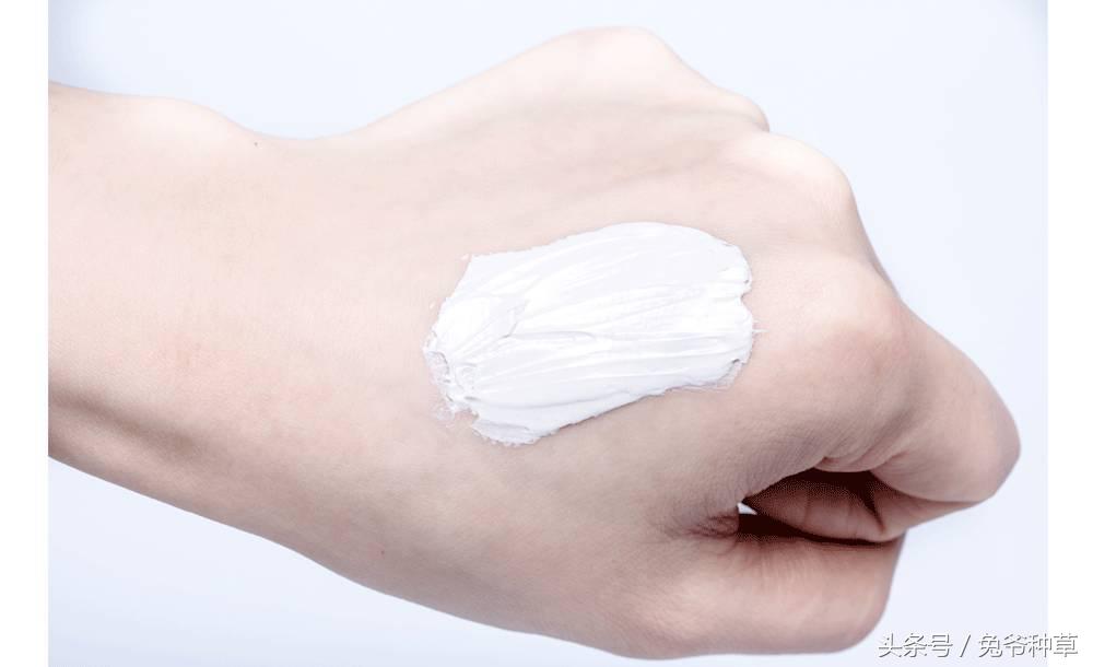 鹿晗给关晓彤买的表,鹿晗买一万二千颗宝石做的手表