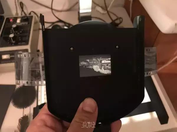 搏一搏，洗手间也能变暗房