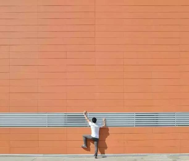 别人总说我活得不太正经,怎么办?