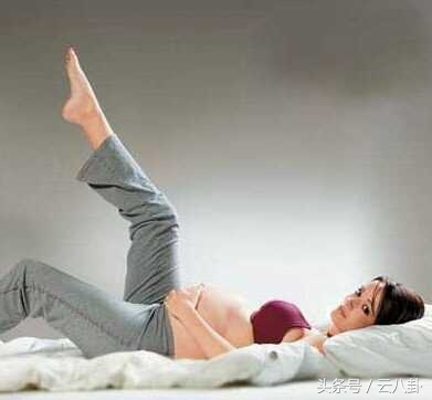 怀孕初期腿上青筋会跳明显吗,生完小孩小腿有条黑线是怎么回事