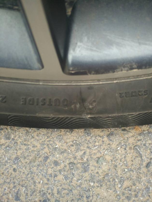 宝骏560主驾驶室玻璃异响,宝骏560底盘咯噔咯噔异响