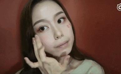 「FLACOO芙兰珂」初秋最chic眼影组合，唐嫣和baby亲自示范！