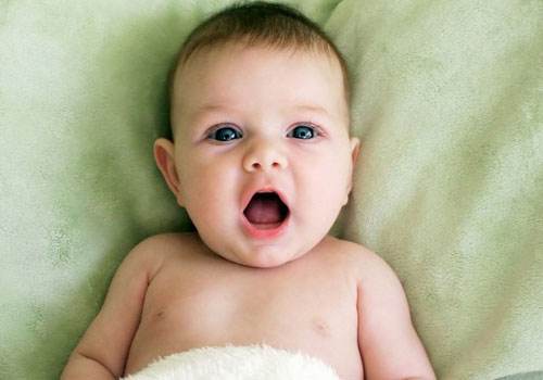 宝宝每次发烧都会拉肚子怎么回事,为什么宝宝一发烧就容易拉肚子