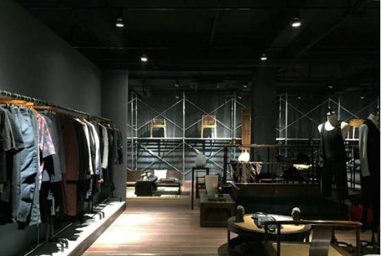 穿很潮去买手店,穿潮流约女神魔都潮流买手店指南