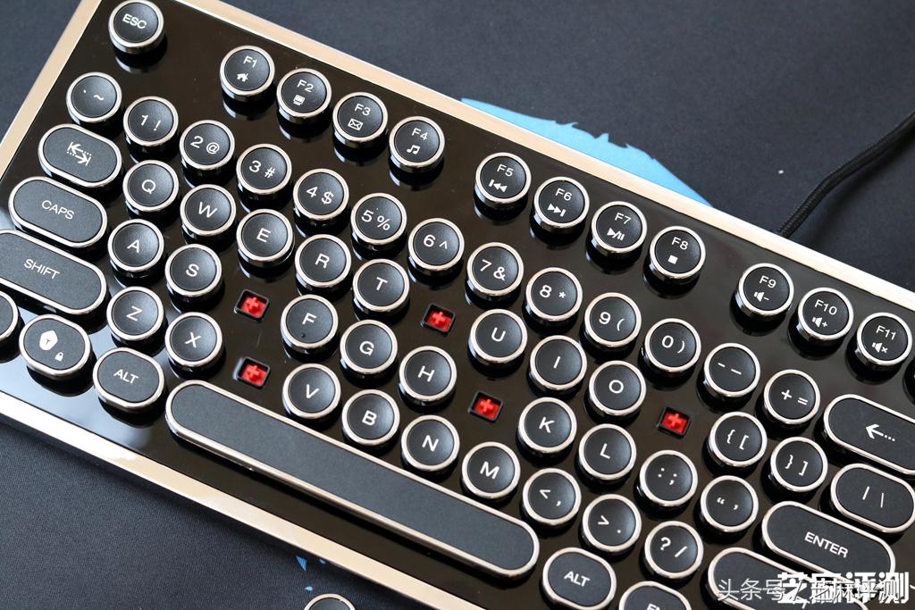 闆风鏈烘閿洏k60c,闆风k60t閿洏鎬庢牱