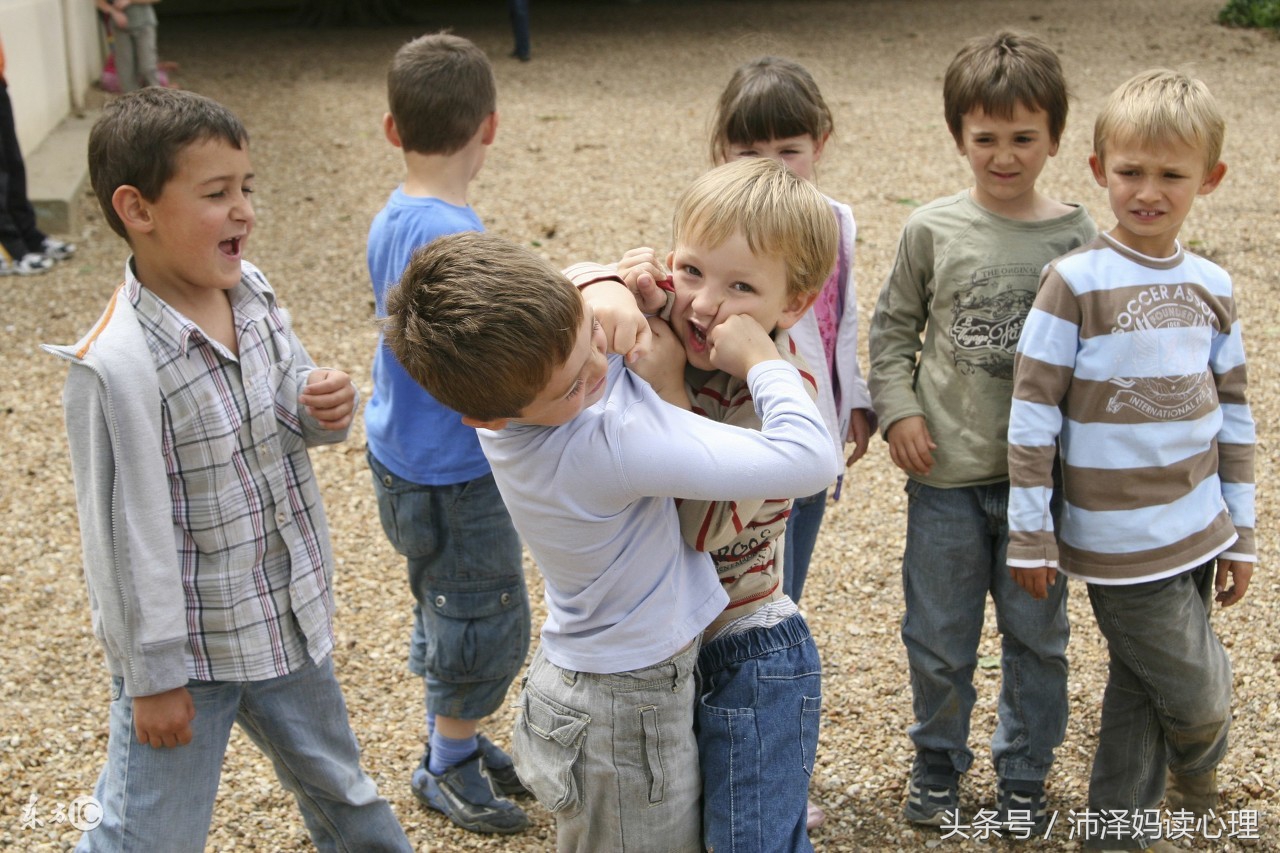 孩子被起外号怎么回怼,怎么开导孩子被小朋友起外号