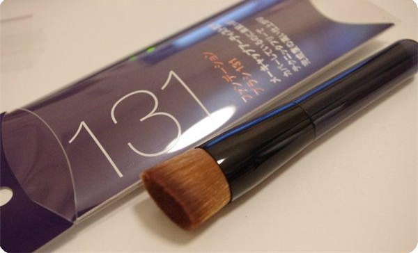 油痘肌底妆浮粉斑驳是因为什么,无瑕底妆的正确步骤