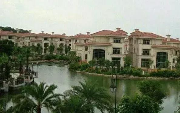 敏捷豪掷18.65亿拍下约196亩地块，内配公立大幼儿园、公园等设施！