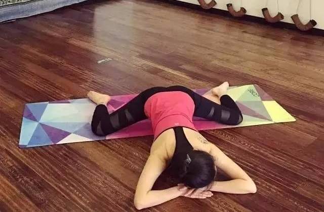 胯宽打不开如何解锁一字马,胯很软但是打不开一字马怎么办