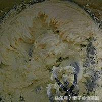 香蕉玛芬蛋糕的做法,小高姐玛芬蛋糕的做法