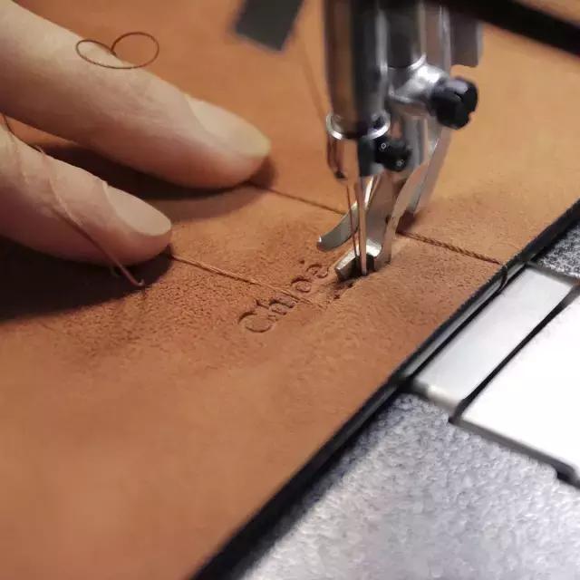 被疯抢的茅台酒,被疯抢的苹果