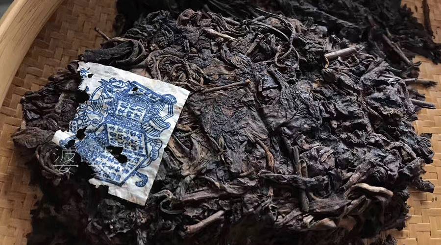 如何撬开一饼普洱茶,手把手教程