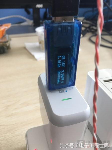 电源适配器和电源充电器外观区别,智能充电器与电源适配器哪个好