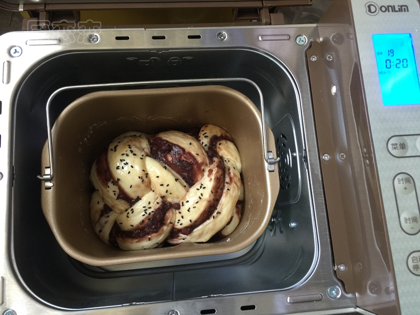 面包机做出来的面包像馒头,面包机做柔软面包的配方